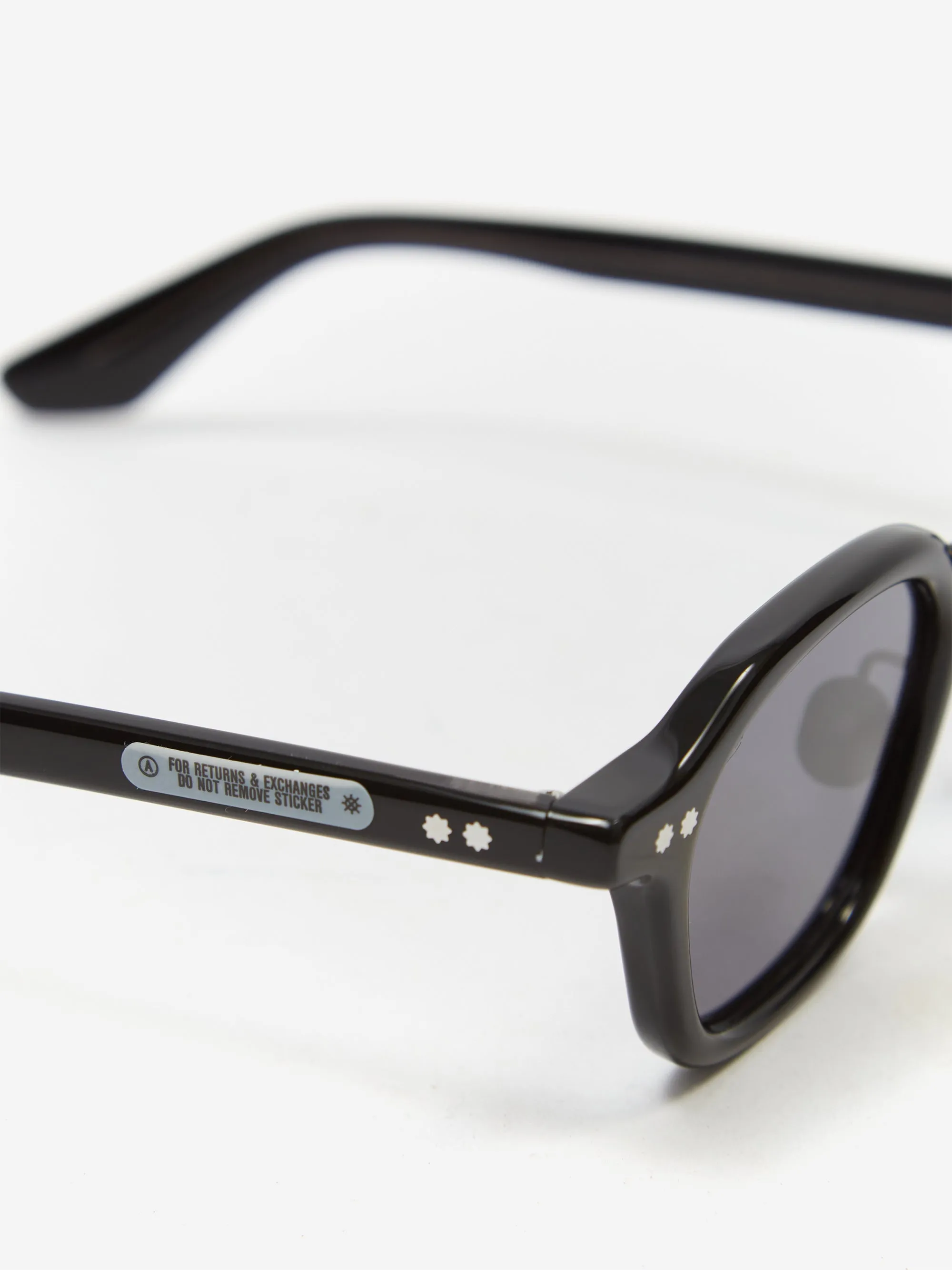 AKILA Iris Sunglasses - Black/Black