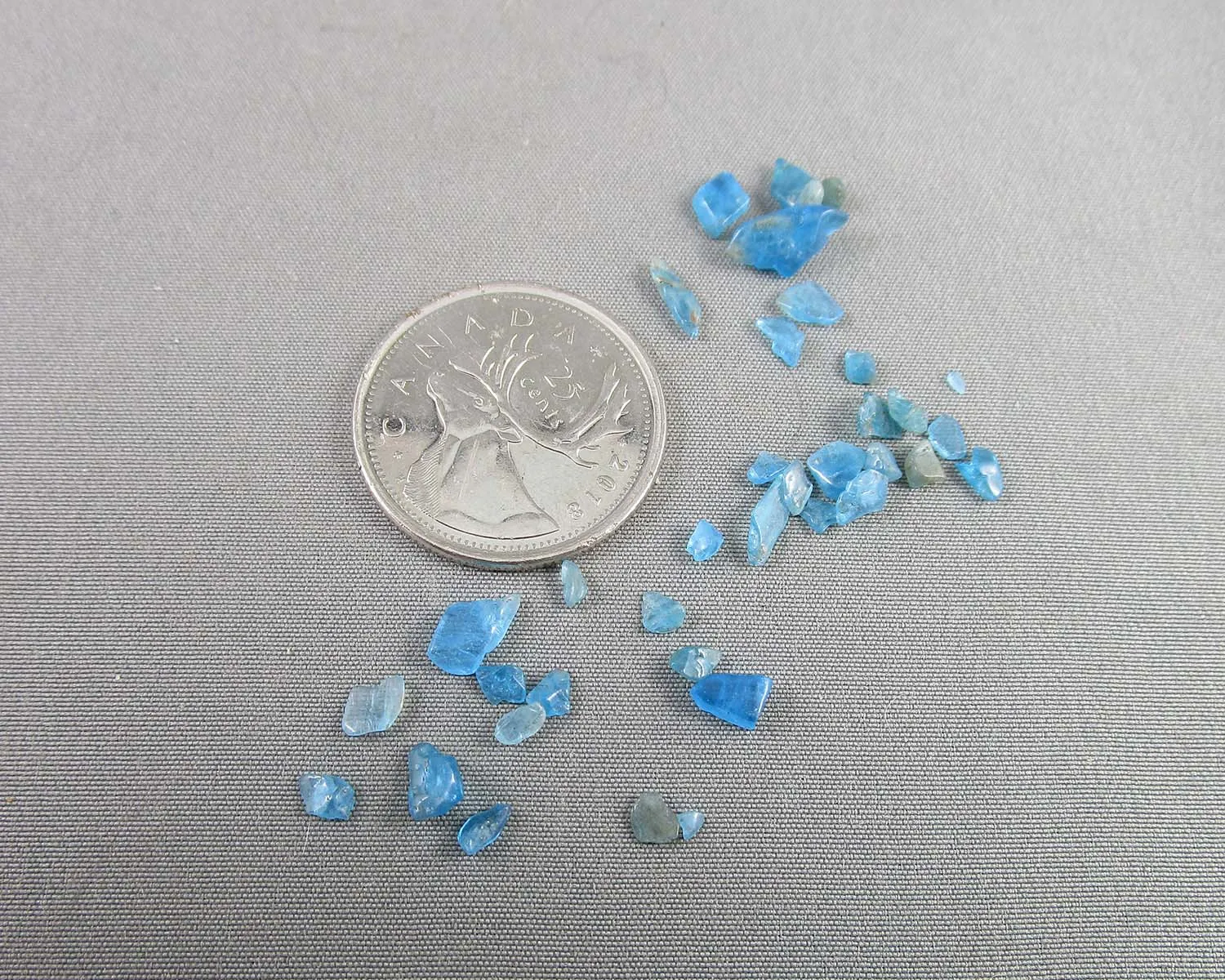 Blue Apatite Chips (Undrilled) 100g (G079)