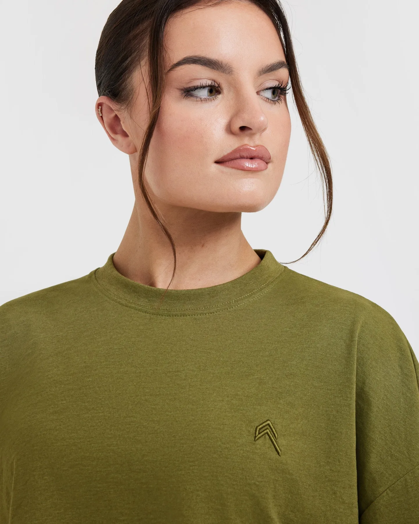 Classic Relaxed Crop Lightweight T-Shirt | Olive Green