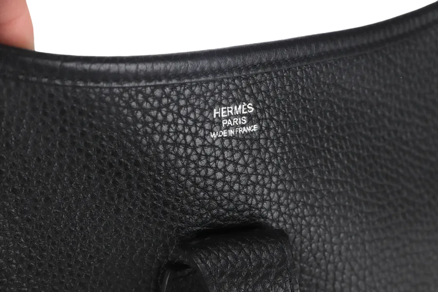 HERMES EVELYN III GM BLACK CLEMENCE LEATHER STAMP T (YEAR 2015)  WITH STRAP AND DUST COVER