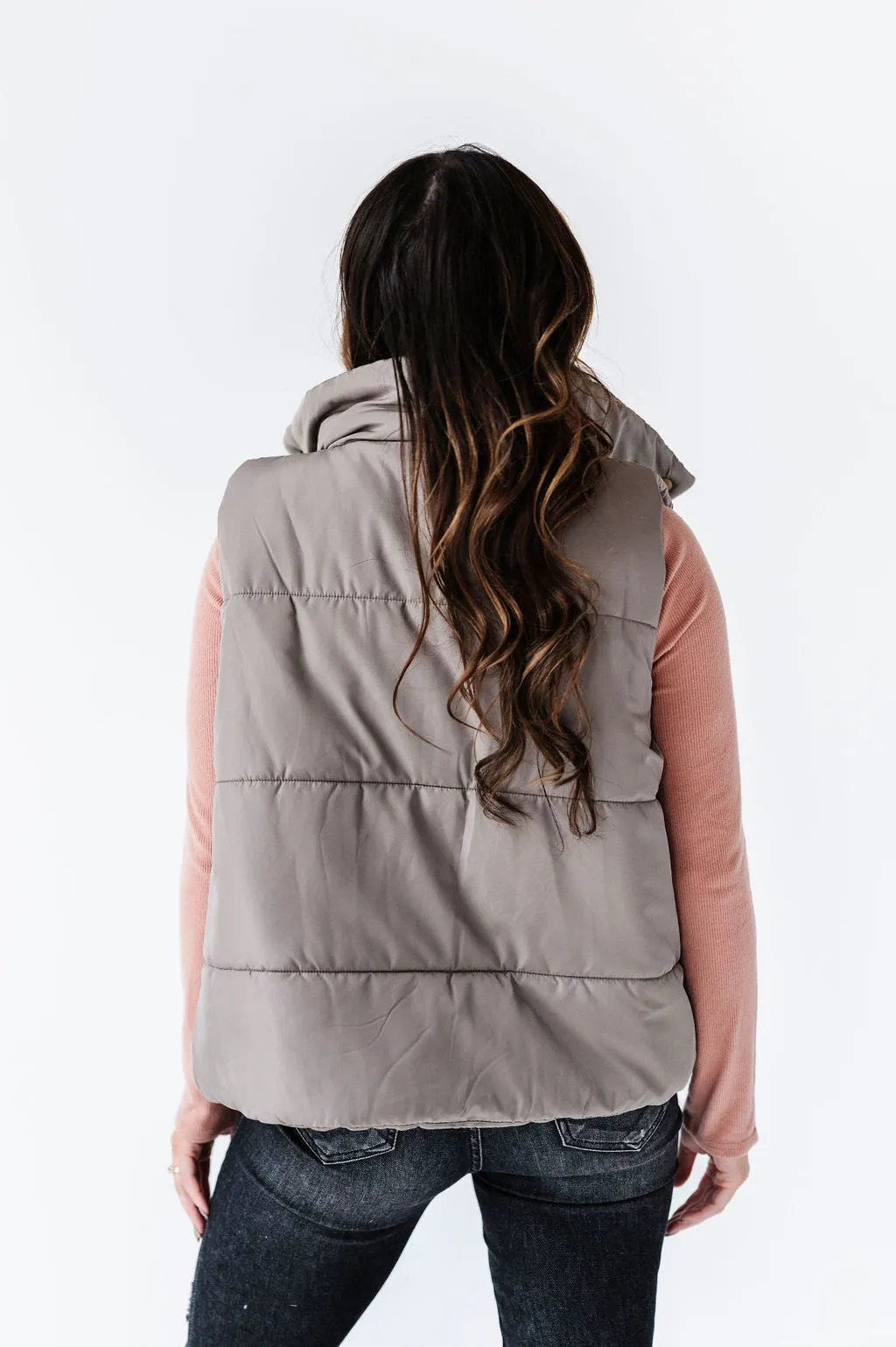 Lincoln Puffer Vest in Light Olive