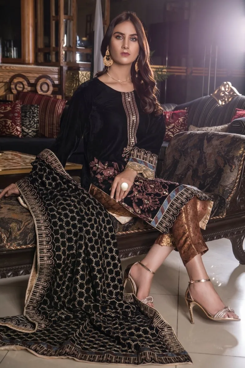 Mihrimah Embroidered Velvet 3 Piece Suit MIH07