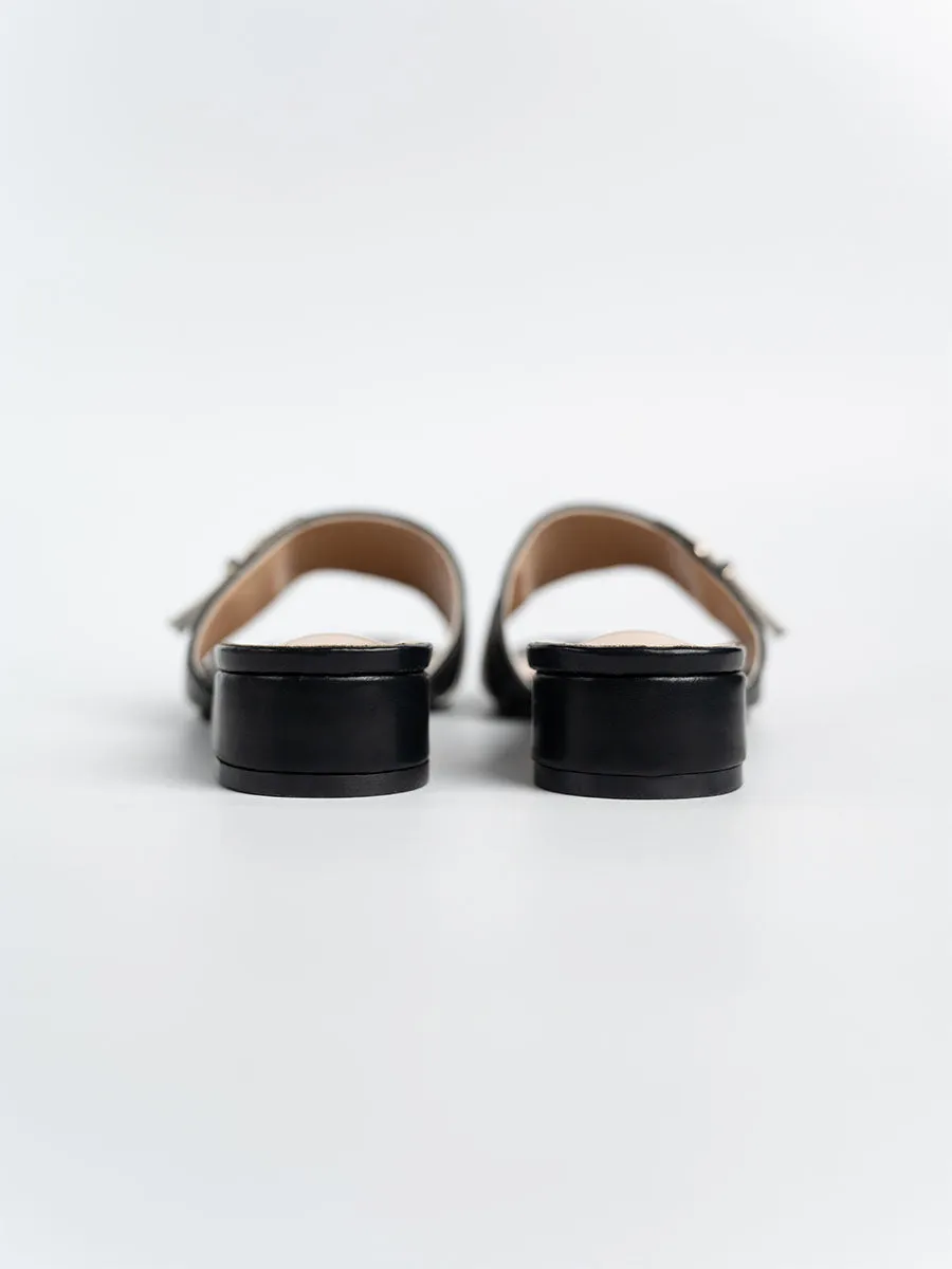 Naynie Buckle Sandals